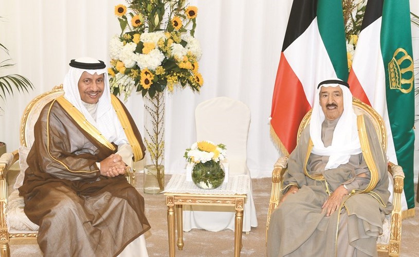 صاحب السمو الامير الشيخ صباح الاحمد مستقبلا سمو رئيس الوزراء الشيخ جابرالمبارك ﻿
