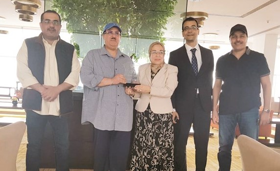 اذاعة صوت العرب تكرم الشيخ فهد المبارك﻿