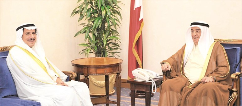 السفير عزام الصباح مع نائب رئيس وزراء البحرين محمد بن مبارك﻿