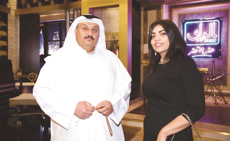 مدير تلفزيون الراي الزميل وليد الجاسم مع الزميلة أميرة عزام ﻿