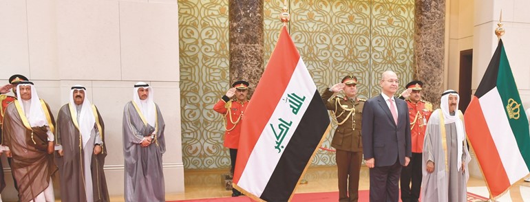 صاحب السمو الأمير الشيخ صباح الأحمد خلال استقبال الرئيس العراقي د.برهم صالح بحضور مرزوق الغانم والشيخ مشعل الأحمد وسمو رئيس الوزراء الشيخ جابر المبارك ﻿