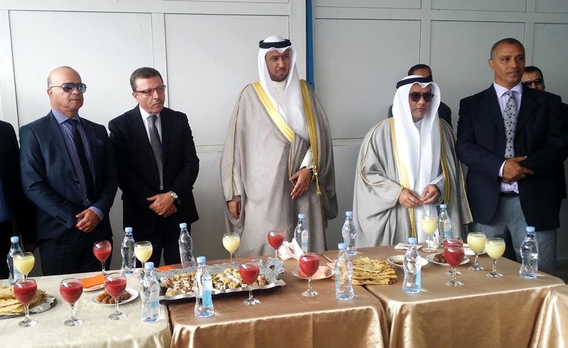 وزير العدل ووزير الأوقاف والشؤون الإسلامية فهد العفاسي خلال وضع حجر الأساس لمشروع بناء (جامع الزيتون) ومقر (المعهد الأعلى للشريعة) بمنطقة (الحريرية) بالعاصمة التونسية	﻿