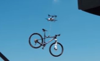 بالفيديو.. طائرة دون طيار تسرق دراجة من رياضي