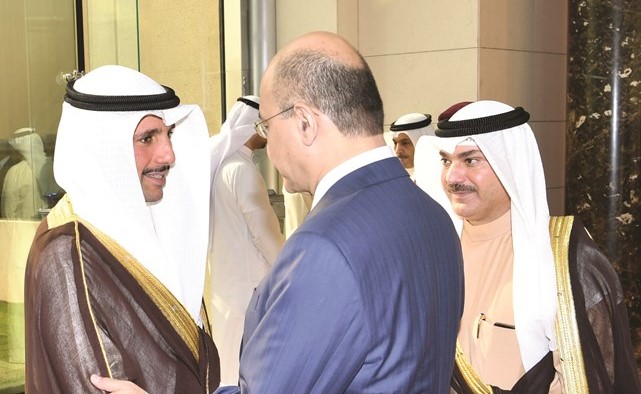 رئيس مجلس الأمة مرزوق الغانم مودعا د. برهم صالح﻿