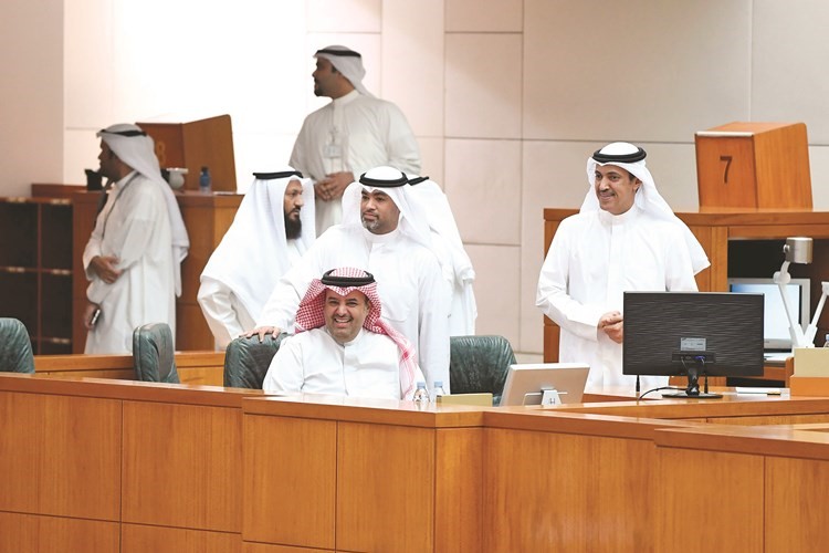 خالد العتيبي وعمر الطبطبائي ومحمد هايف ومبارك الحجرف﻿
