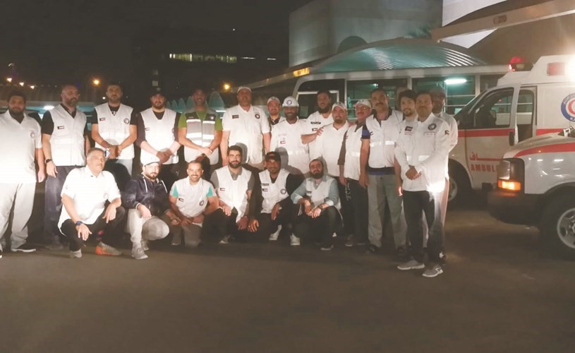 فرق إنقاذ بالتعاون مع الدفاع المدني لمواجهة تداعيات الأمطار﻿