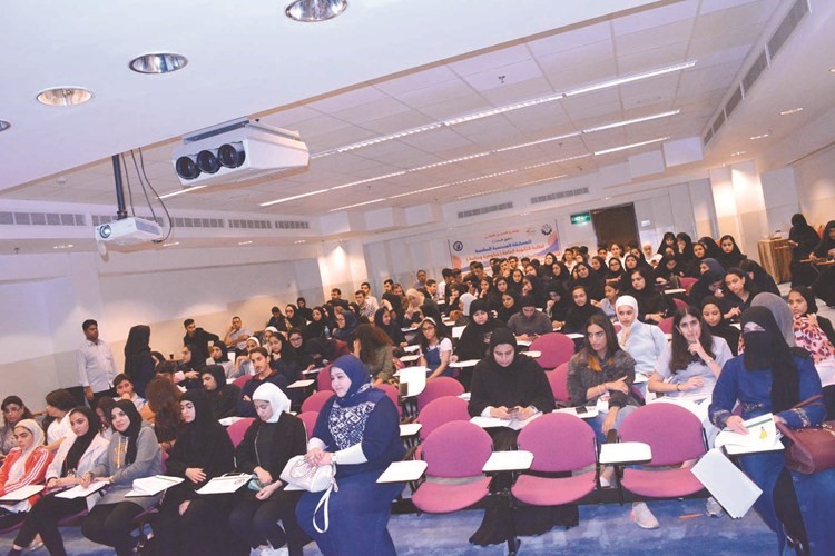 ورشة العمل للمسابقة الهندسية السادسة في «الهندسة والبترول»