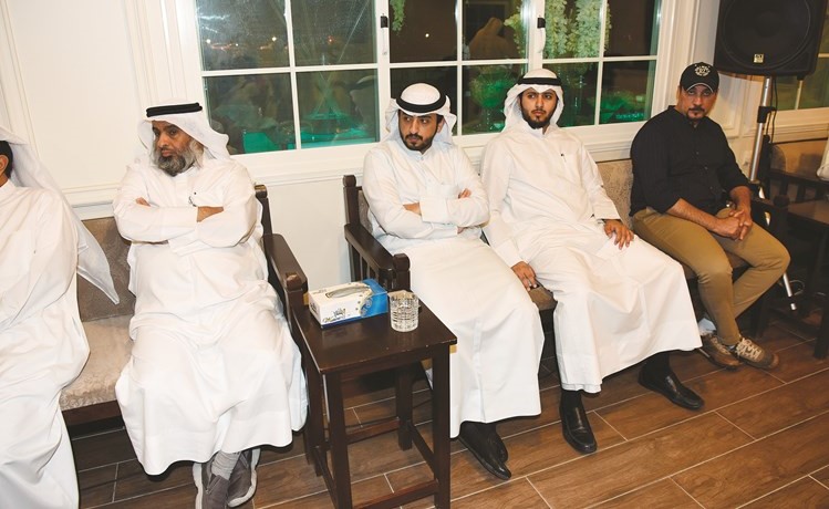 جانب من الحضور ويبدو الزميل عبدالعزيز المطيري﻿