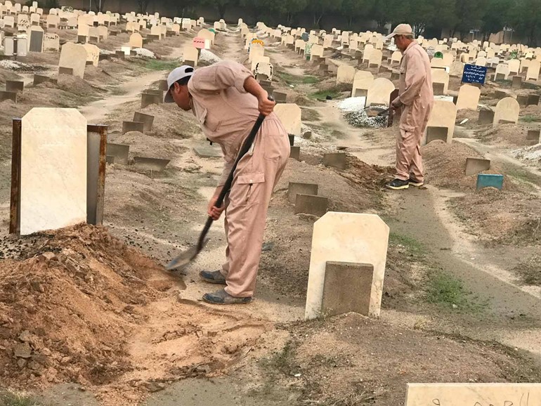 العوضي : إحصاء القبور التي تأثرت بفعل الأمطار في جميع المقابر وإصلاحها تدريجياً