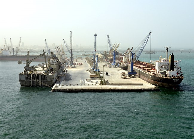 "الموانئ": استئناف الملاحة في ميناء الشعيبة بعد توقفه مؤقتاً