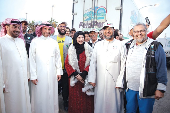 رئيس مجلس الأمة مرزوق الغانم وعلي الدقباسي ود.نبيل العون والحضور ﻿