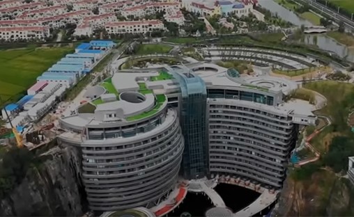 بالفيديو.. الصين تفتتح أول فندق تحت الأرض
