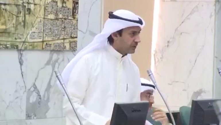 عضو المجلس البلدي د. علي بن ساير: تطاير الحصى ونفق المنقف نموذج واضح للفساد