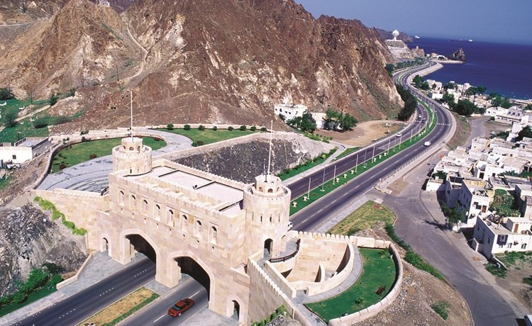 بوابة مسقط﻿