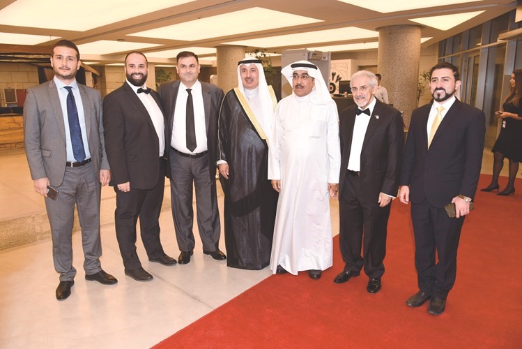 د.هلال الساير وعزيز زادة مع الزملاء عدنان الراشد ومحمد الحسيني وفريد سلوم وأحمد فياض	(احمد علي)﻿