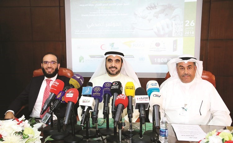خالد الخليفي وم. بدر الصميط وضاري البعيجان خلال المؤتمر الصحافي	(زين علام)﻿