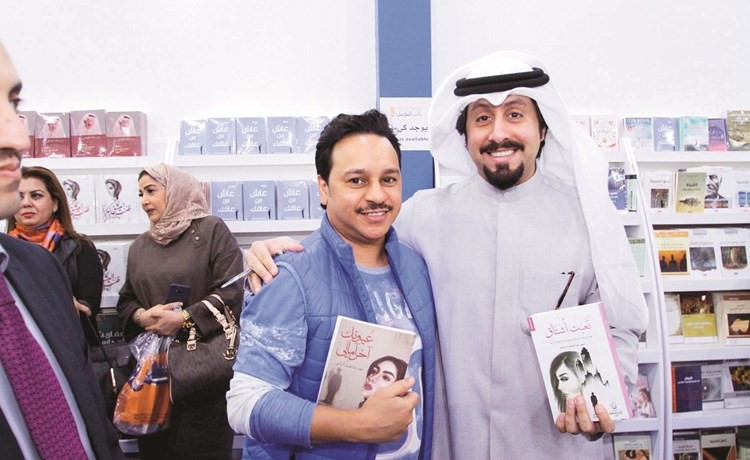 الرفاعي مع احد محبيه ﻿