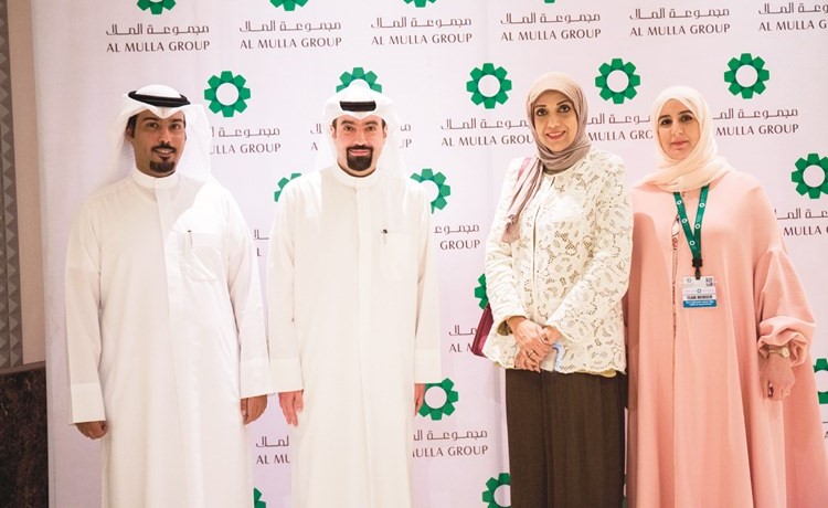 الشباب الكويتي يتوافدون للعمل لدى «الملا أوتوموبيلز»