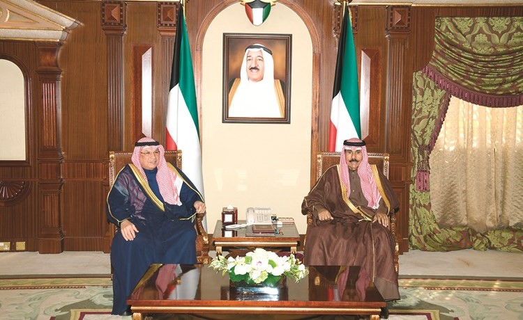 سمو ولي العهد الشيخ نواف الأحمد خلال استقباله الشيخ خالد الجراح﻿