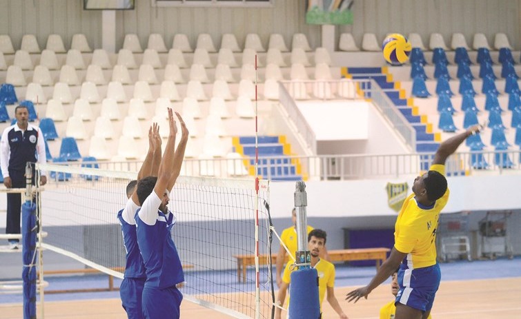 صراع ثلاثي على صدارة الطائرة