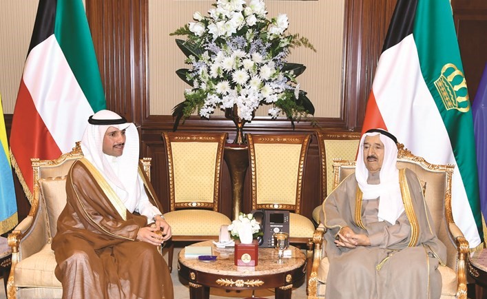 صاحب السمو الأمير الشيخ صباح الأحمد مستقبلا رئيس مجلس الأمة مرزوق الغانم ﻿
