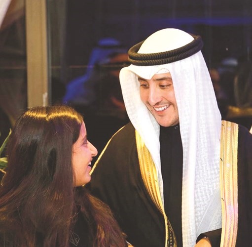 الشيخ د.احمد ناصر المحمد وابنته الشيخة شيخة خلال الحفل﻿