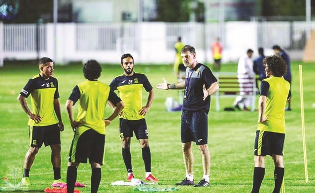 ديربي جدة بطموحات متناقضة