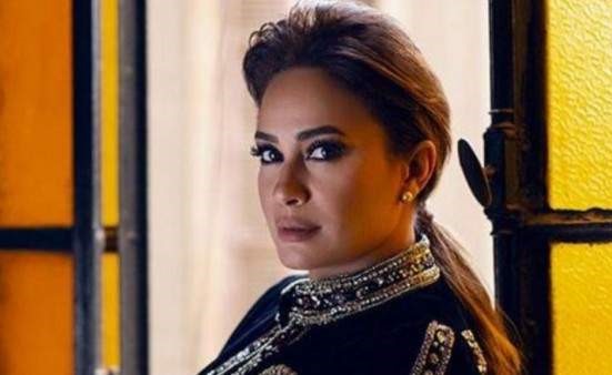 بالفيديو.. أصدقاء هند صبري يفاجئونها في عيد ميلادها الـ"39"