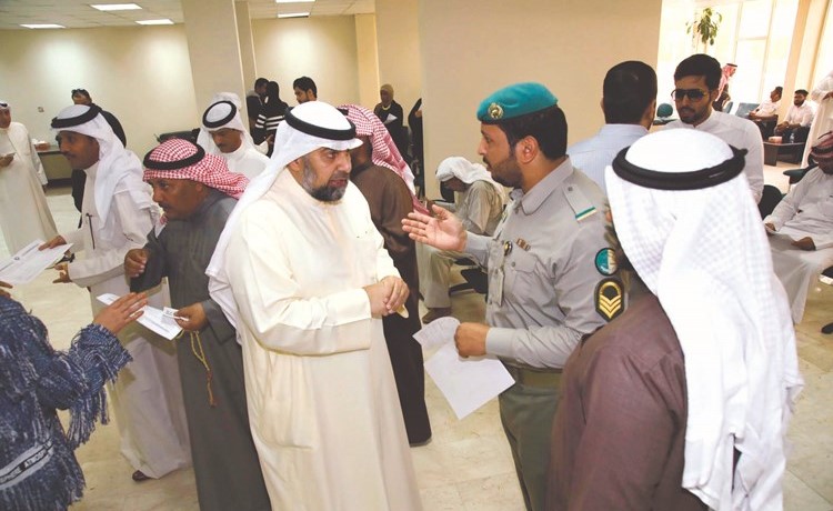 صالح الصرعاوي يرد على استفسارات المراجعين ﻿