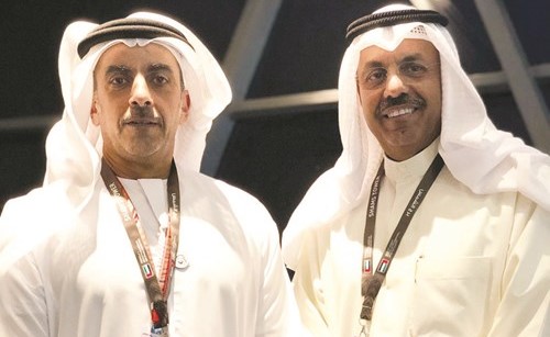ممثل سمو ولي العهد الشيخ أحمد النواف مع نائب رئيس مجلس الوزراء ووزير الداخلية الإماراتي الشيخ الفريق سيف بن زايد﻿