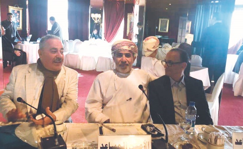 عدد من الصحافيين المشاركين في الاجتماع﻿