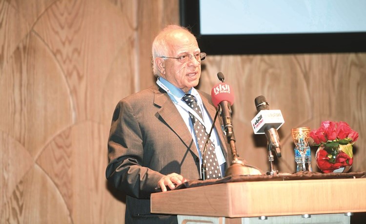 أحمد الصراف ملقيا كلمته﻿