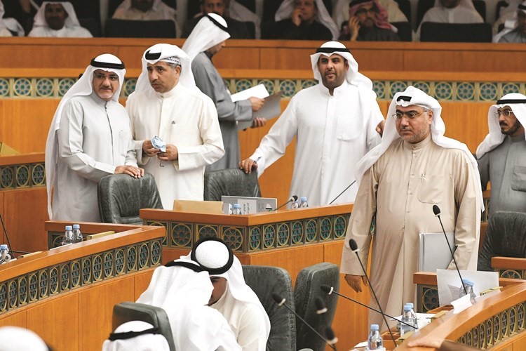 خالد الشطي ويوسف الفضالة ود.عودة الرويعي ود.خليل عبدالله ﻿