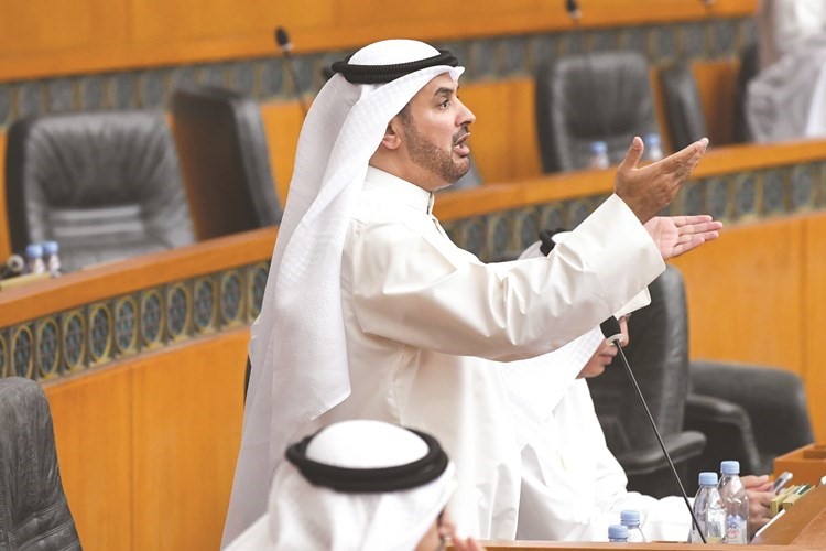 حمدان العازمي﻿