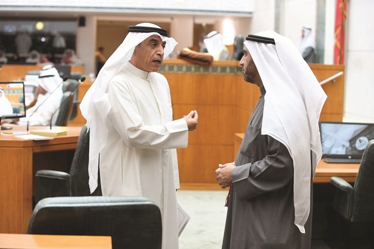 حوار بين محمد الدلال ود. حامد العازمي﻿