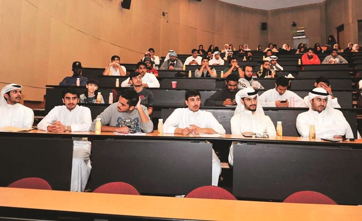 متابعة من الحضور﻿