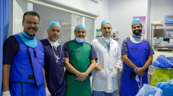 فريق طبي كويتي ينجح بتركيب الصمام الأورطي عن طريق القسطرة دون تدخل جراحي