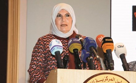 كوثر الجوعان تلقي كلمتها -(زين علام)﻿
