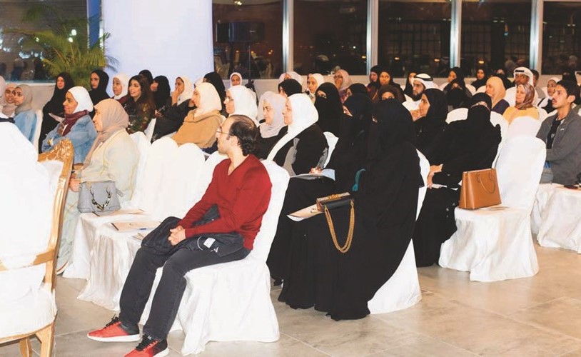 متابعة من الحضور﻿