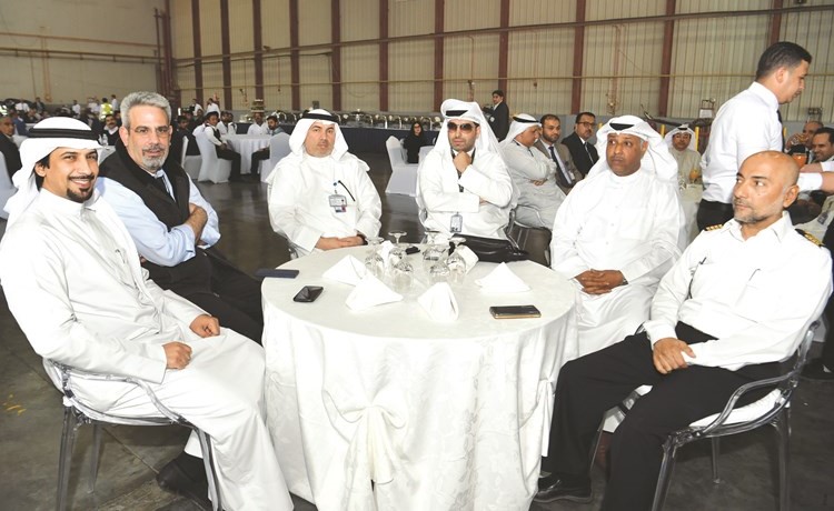 الرئيس التنفيذي لـ الكويتية م.كامل العوضي وم.فيصل العازمي في مقدمة الحضور	(قاسم باشا)﻿