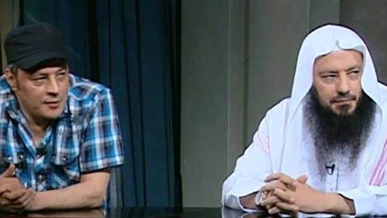 بالفيديو.. الفنان عمرو عبد الجليل يروي حكايته مع شقيقه التوأم: والدي كان بيتلخبط فينا