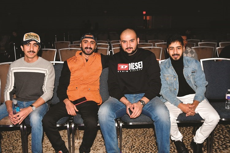 طلبتنا في أميركا: كلنا فخر.. والكويت عزوتنا