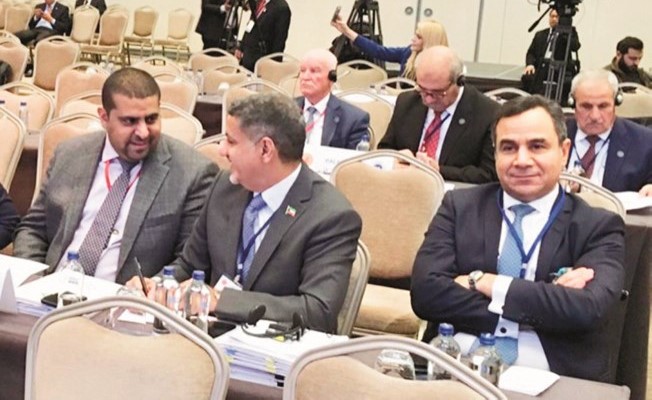 راكان النصف ود.خليل عبدالله خلال المؤتمر﻿