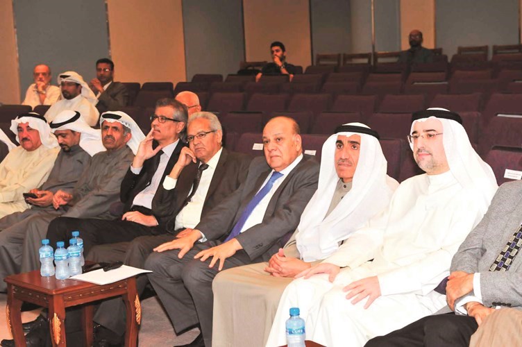 الجامعة تستضيف أمين عام اتحاد الجامعات العربية