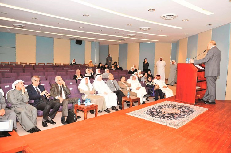 الجامعة تستضيف أمين عام اتحاد الجامعات العربية