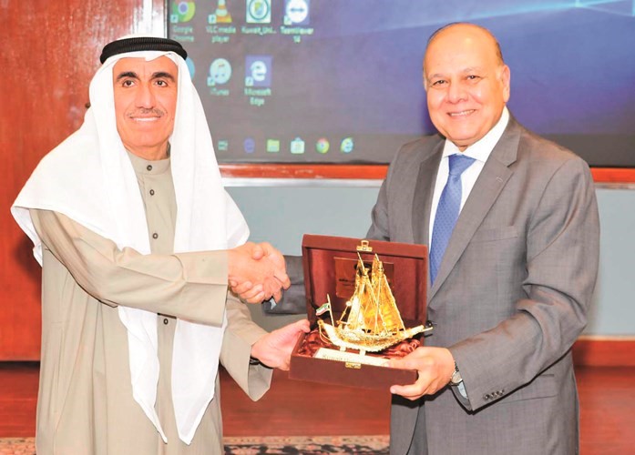 الجامعة تستضيف أمين عام اتحاد الجامعات العربية