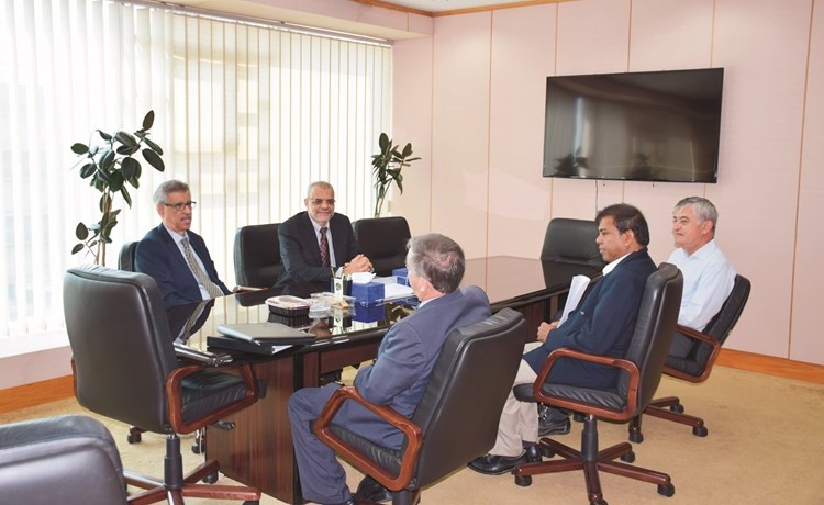 عبد البر: مخرجات البرامج الأكاديمية تضاهي نظائرها في الجامعات العالمية