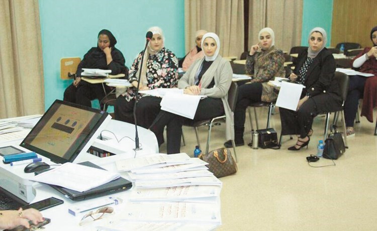 الجامعة: تنظيم ورش تدريبية للطلبة والمحكمين في «العلوم الإدارية»