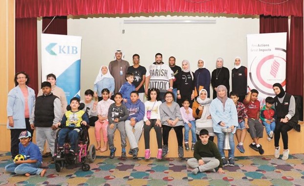 فريق KIB ومجموعة حصاد التطوعية مع عدد من ذوي الاحتياجات الخاصة ﻿
