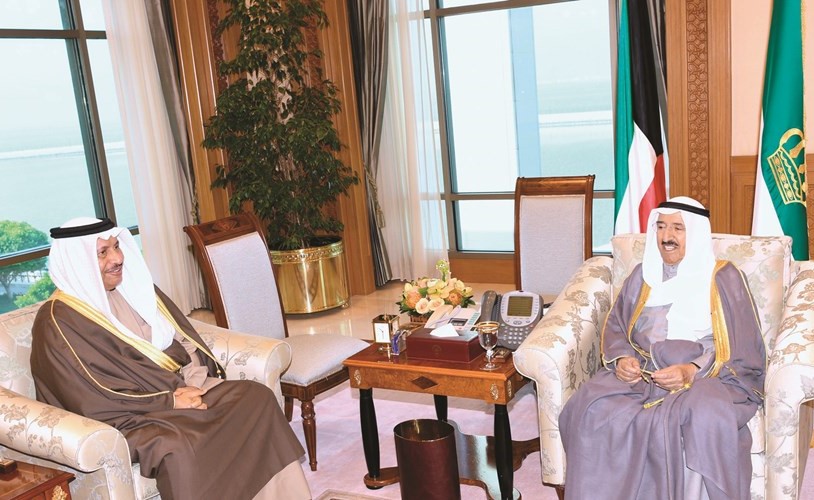 سمو الأمير مستقبلا سمو رئيس مجلس الوزراء الشيخ جابر المبارك﻿